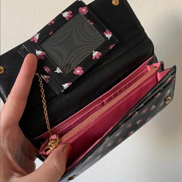 Prada Saffiano Wallet - Picture 4 of 6